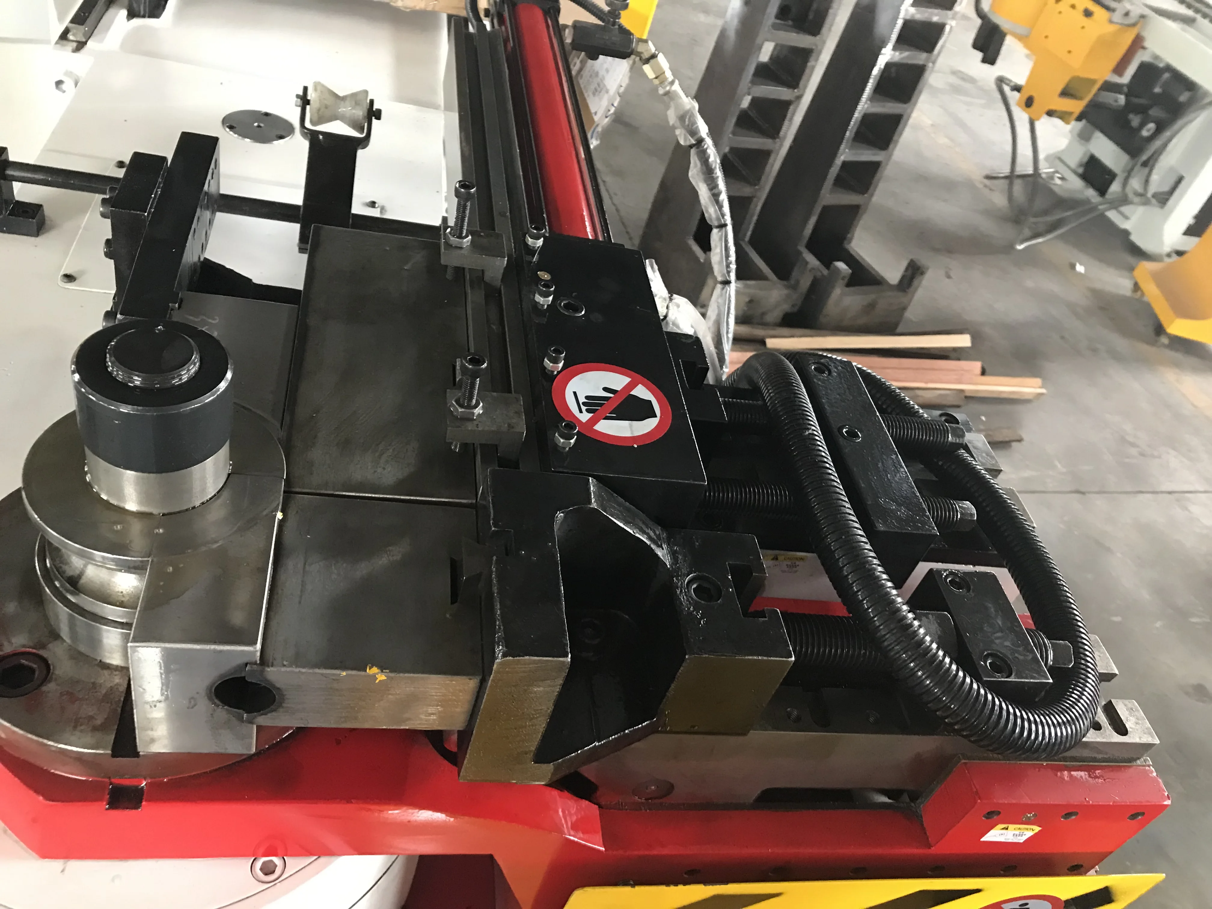 CNC серводвигатель ss трубогибочный станок