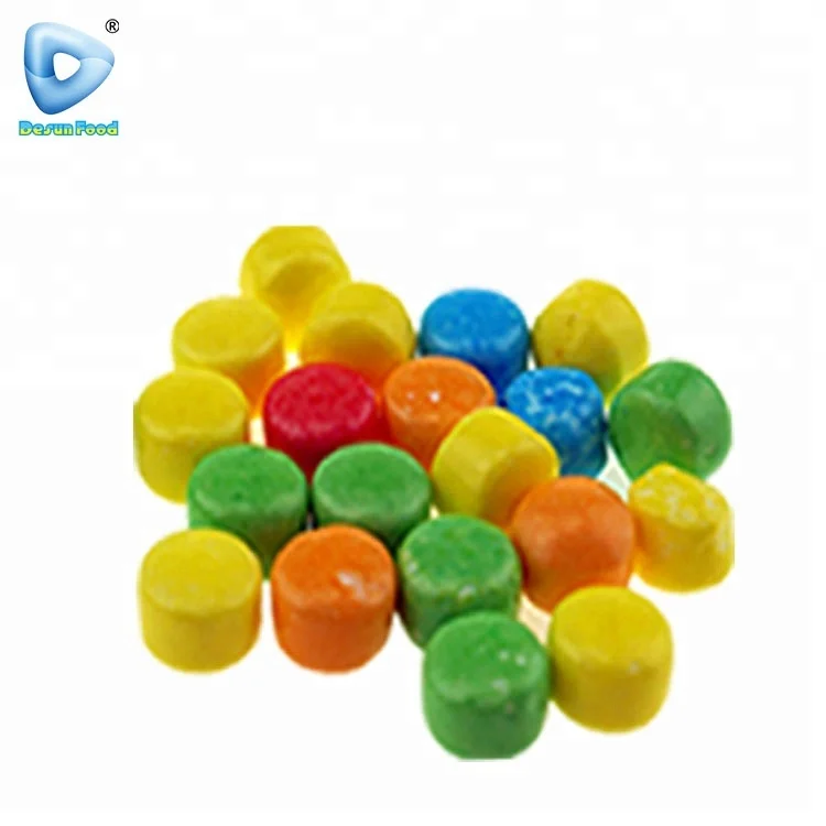 Китайские Недорогие Пластиковые забавные гоночные автомобили конфеты в игрушке