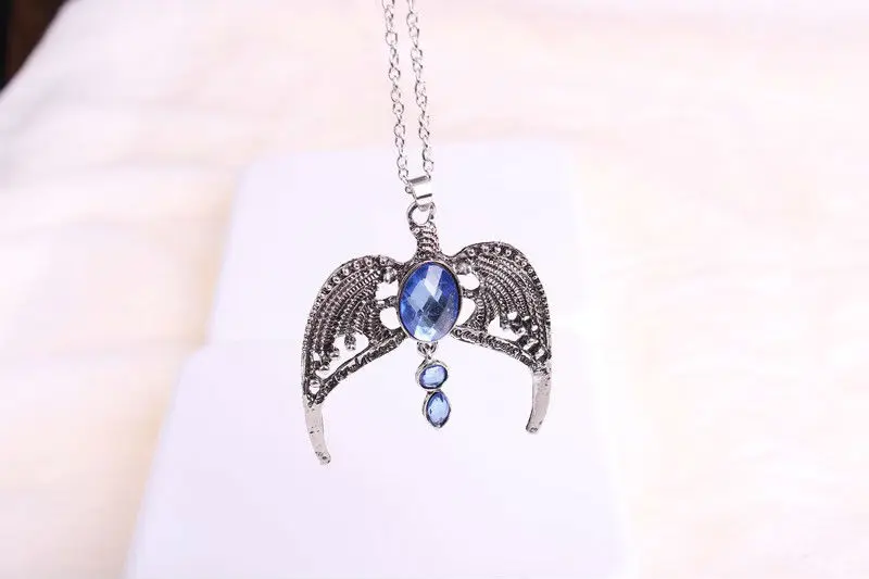 Wholesale Jewelry Harry Hand Carved Designs Wing Rhinestone Accessories Pendant Stainless Steel Necklace Women And Men