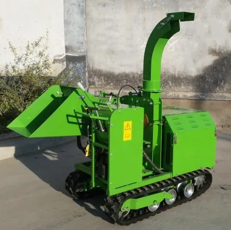 China Cheap price crawler  wood chipper /  pto driven wood chipper shredder / chip wood machine for sale