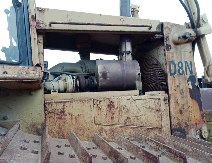 Used caterpillar bulldozer d8 ,  secondhand cat carwler bulldozer track D8N D8K D8R D8L  with winch and ripper for sale