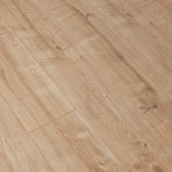 Звуконепроницаемый ламинат высшего качества с текстурой древесины