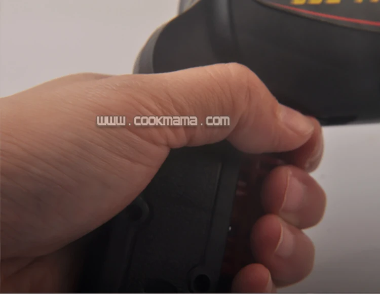 Top Seller 2022 battery BBQ FAN  4xAA 1.5v Battery BBQ Blower handgun style shape