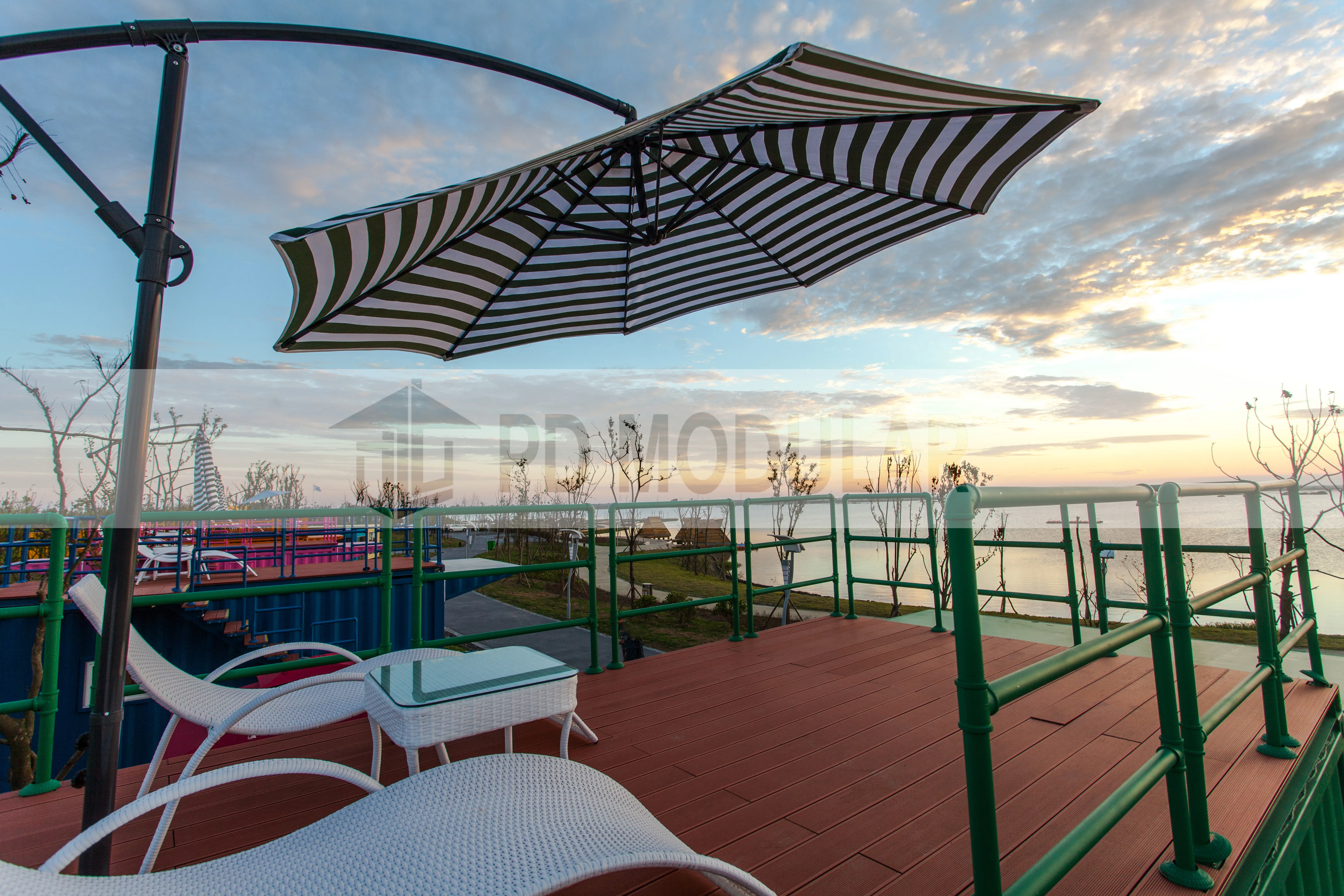 Qatar prefab portable container accommodation mobile luxury villa for sale