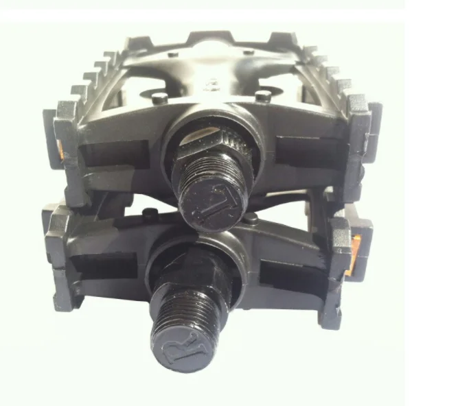 Пластиковые педали для велосипеда. Горный велосипед pdals. Педали для горного велосипеда