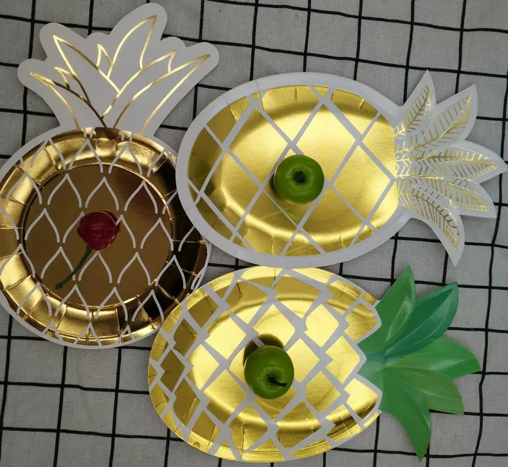 Set of 8 Gold Foil Pineapple Paper Party Plates