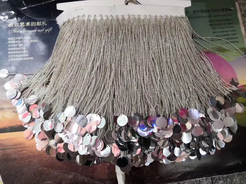 Украшение для костюма из бисера и стекла с блестками