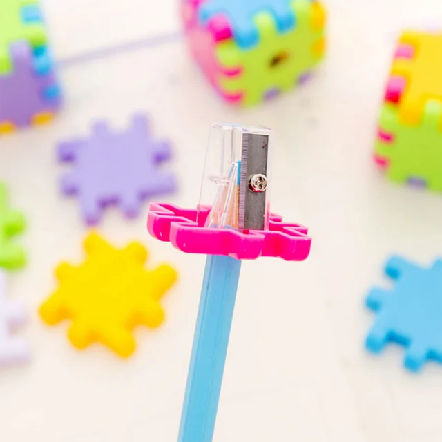
Cartoon cube small pencil sharpener students pencil sharpener stationery 
