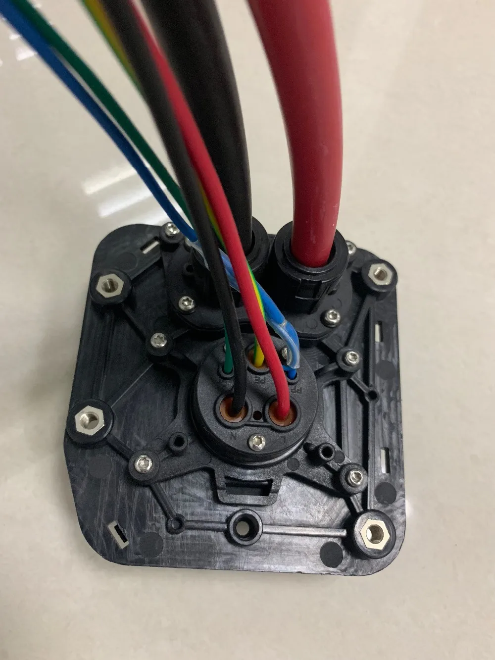 Duosida iec 62196-3 200A 120kw DC CCS1 ev charging socket with CE certification for the electric vehicle