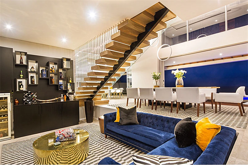 Роскошные прямые лестницы, стеклянные перила, Современная стальная конструкция, лесоматериалы, деревянные ступенчатые лестницы, дизайн