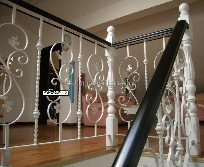 Exported Good Quality Decorative Wrought Scroll Iron Baluster