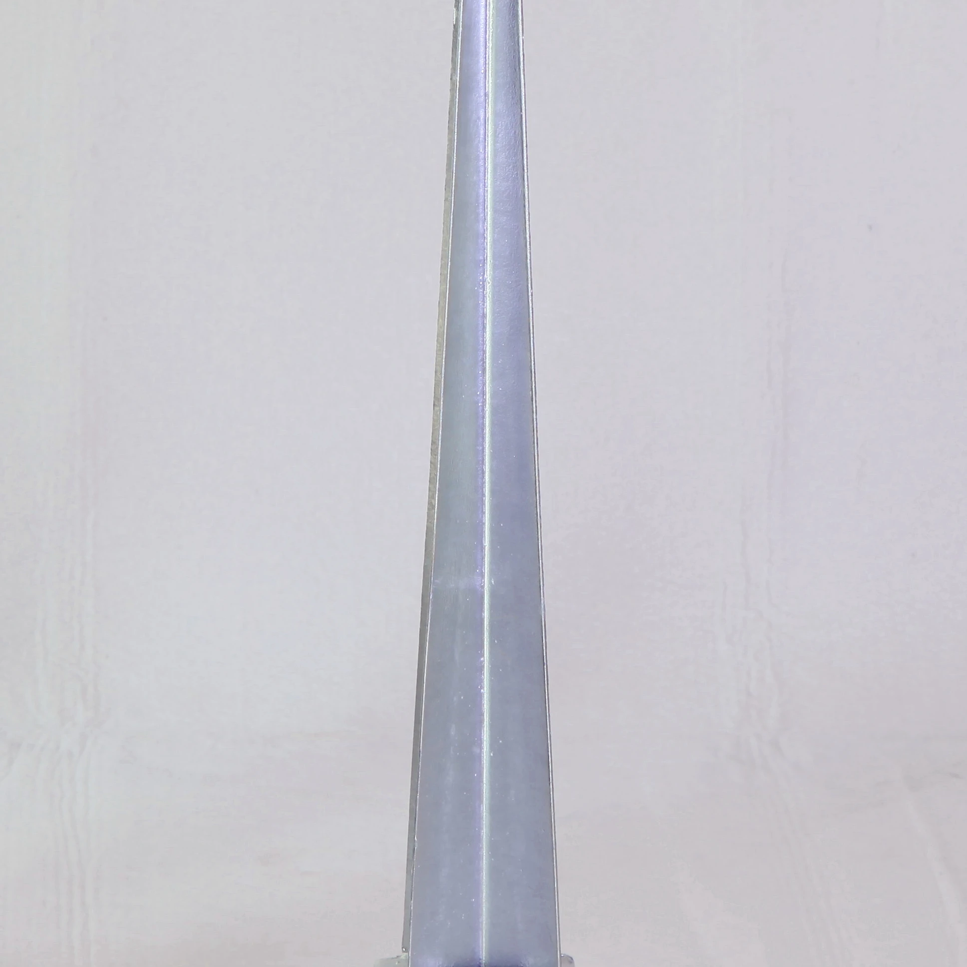 China Factory Premium Quality Building Materials Galvanized Long Spike Pole Anchor