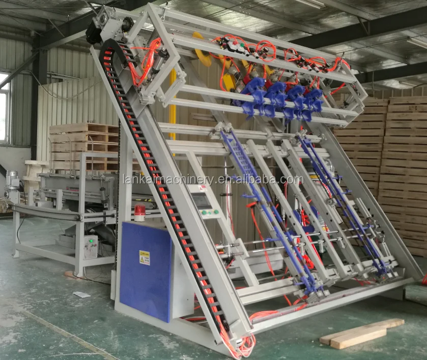 
Automatic wood pallet nailing machine 