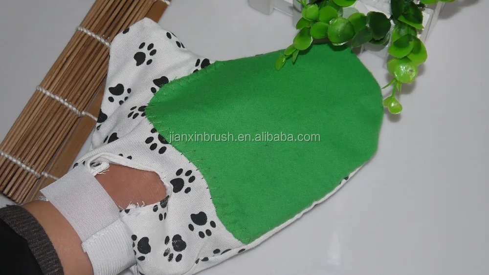 Pet Dog Cat Animal Poodle Hair Bathing Grooming Cleaning Cloth Mitt With Soft Massage Teeth