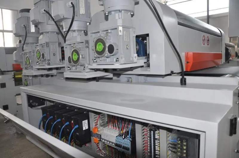 Lacquer Coating Machine For Wooden Furniture And Mdf Boards