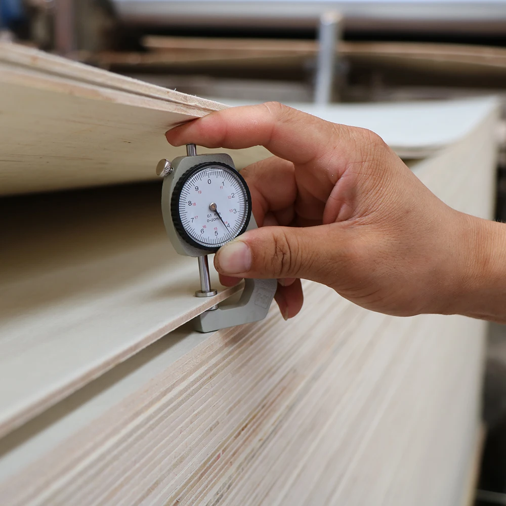 Отбеленная тополевая фанера класса LVB 18 мм