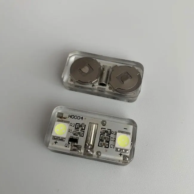 popular waterproof mini LED lamp can be used for clothes and shoes