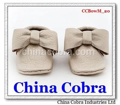 
CHINA COBRA 2021 AMAZON EBAY top selling high quality soft sole leather baby shoes baby moccasins leather moccasins slippers 
