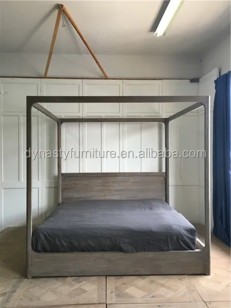 Деревянная мебель в деревенском стиле с двойным постером