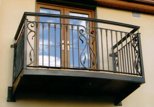 wrought iron balcony railings