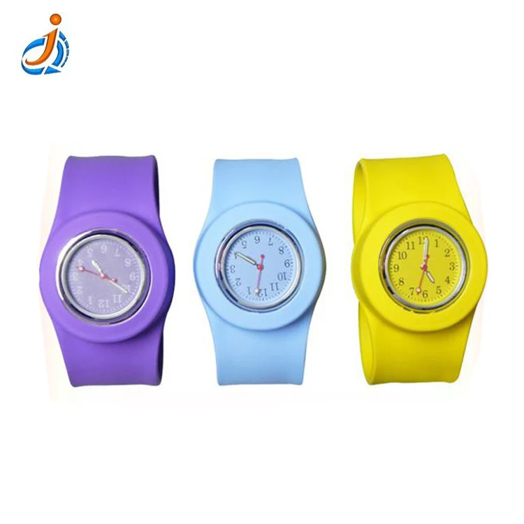 New design wholesale water proof soft digital silicone smart watch made in China
