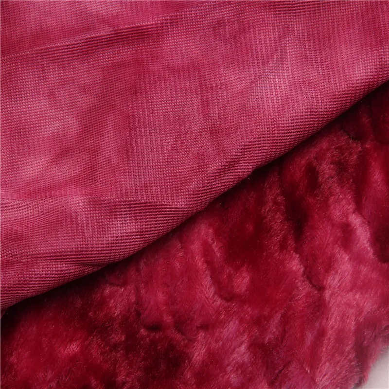 SGS Approved Red Printing Super Soft Touch Durable PV Plush Fleece Blanket Fabric
