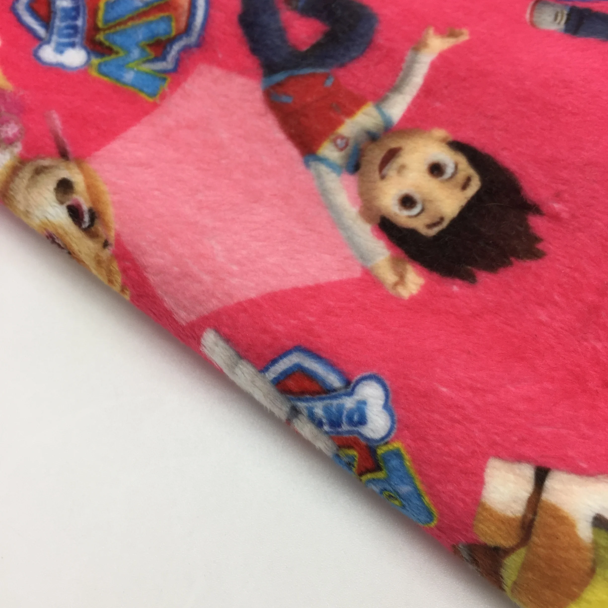 Мягкое одностороннее детское одеяло Minky из 100% полиэстера с изображением мультяшных лап и цифровых принтов на заказ, плюшевое одеяло из полиуретановой ткани