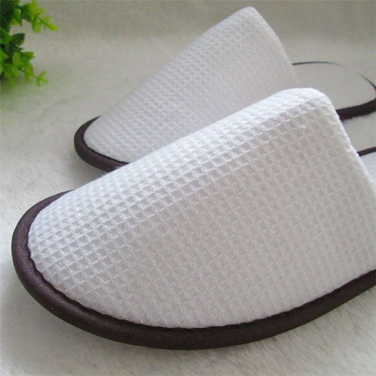 Embroider Velvet Wholesale Spa Slippers Hospital Amenity Hotel Disposable Slippers