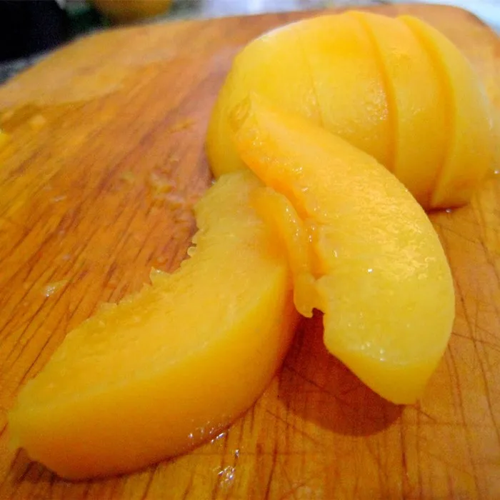 3000g canned yellow peach slice in heavy syrup