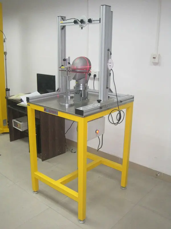 Peripheral vision testing machine for helmet