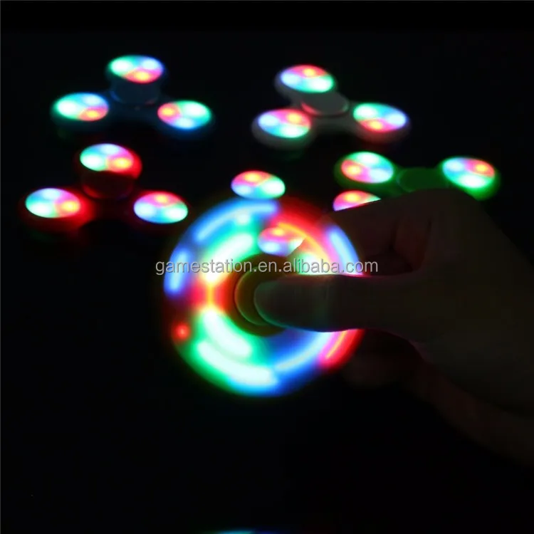 2017 hot sell toys hand spinner with high speed dark light LED fidget spinner