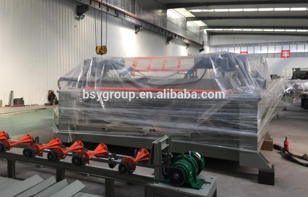 Forestry machine log debarker for pine tree