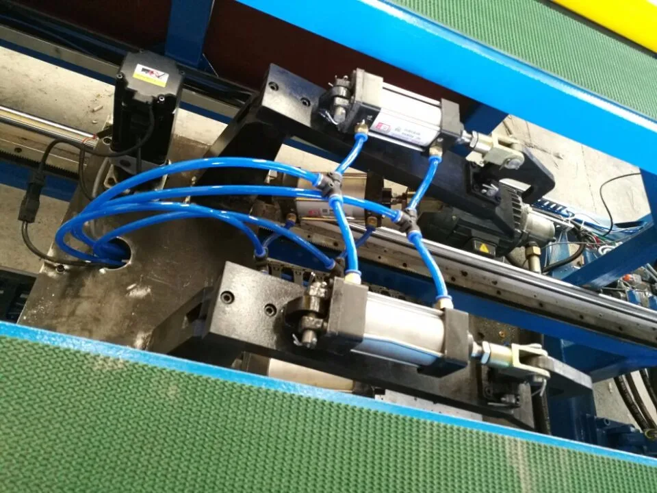 Auto duct making line cable duct machine flexible duct machine for sale