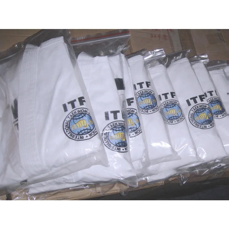 Custom logo wtf approved training martial arts uniforms embroidery itf taekwondo uniform