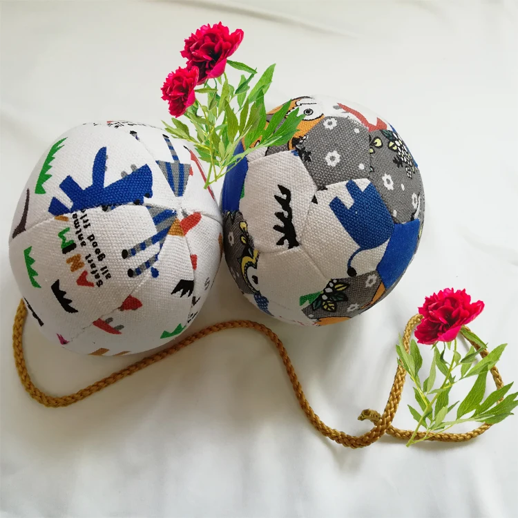 4 inch Chinese toys wholesale suppliers indoor throwing Flow planetl ball Tail ball games