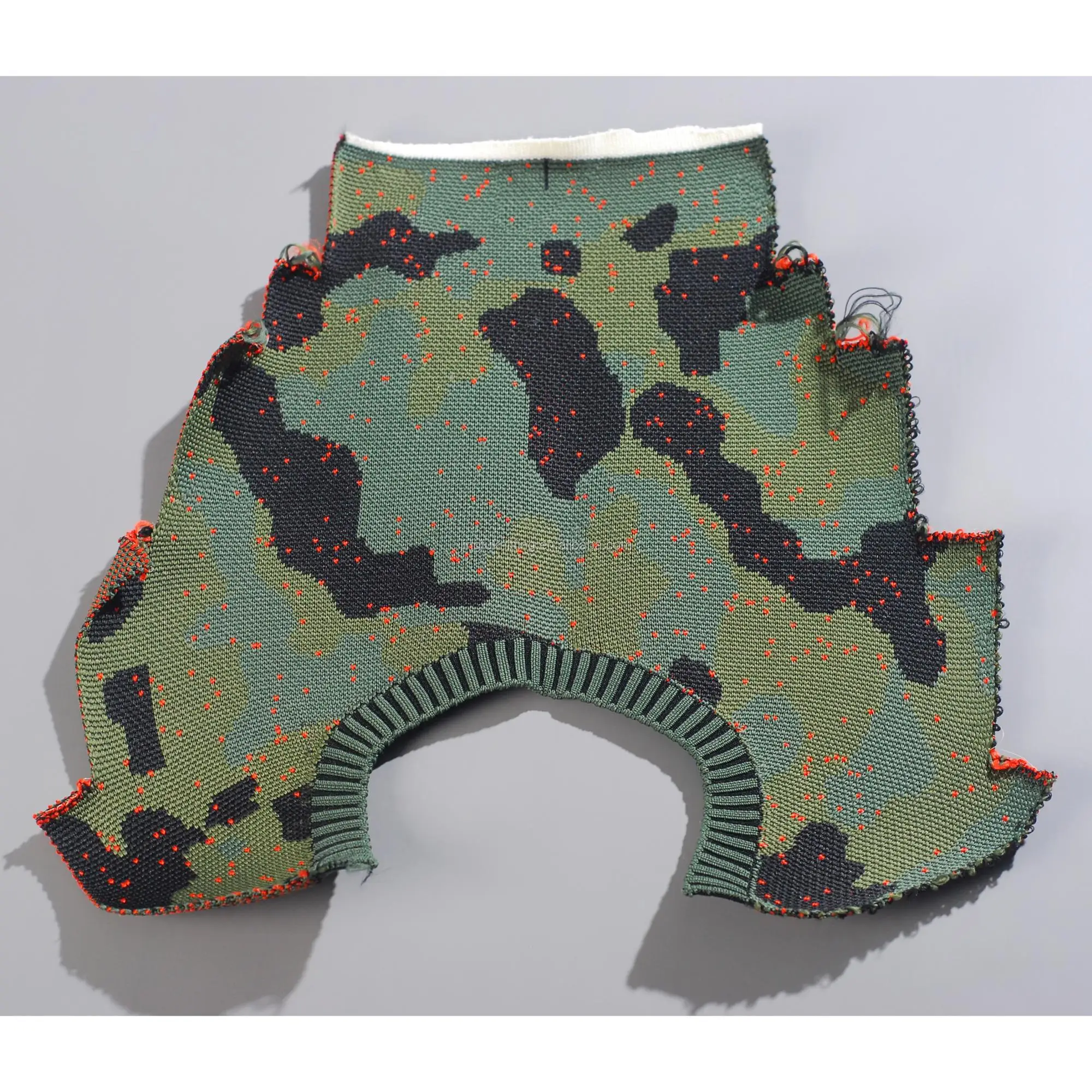 
Dongugan Manufacturer Supply Custom Newly-designed Breathable Knit Shoe Uppers For Sports Shoes 