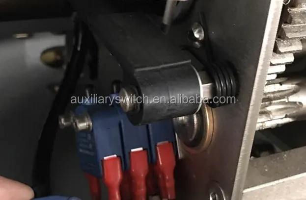 Xianghong LXW20 -11 AC380V 15A plug solumn button type momentary limit switch