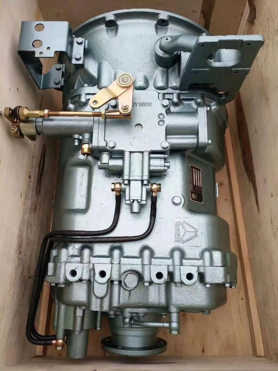 Sinotruk Howo truck Transmission Assy HW19710090608