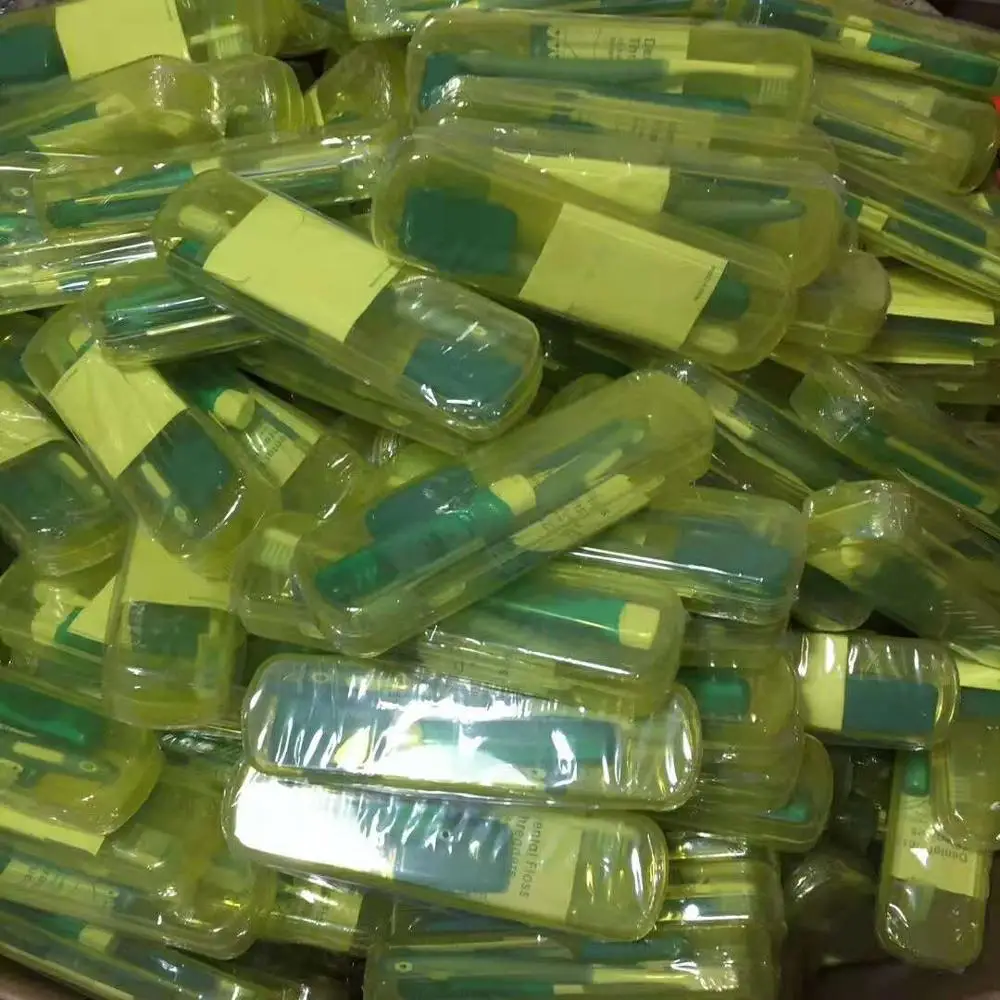 2019 New Products Oral Care Travel Clean Kit Dental Orthodontics Care Kit with different colors