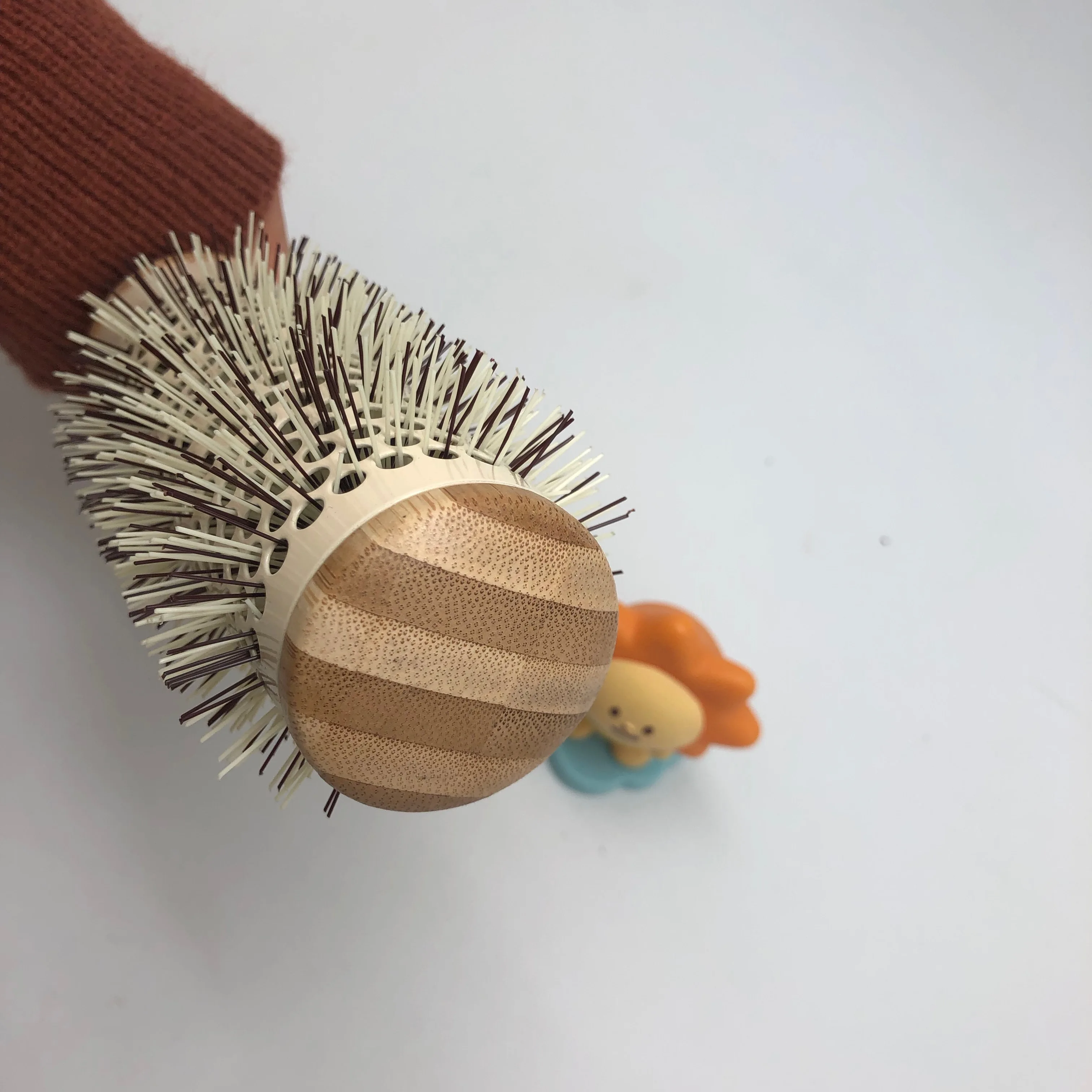 Professional Hairdressing Salon Wood Handle Curly Hair Roll Round Comb