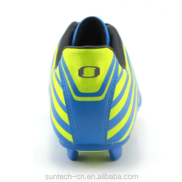 2016 latest design wholesale europe cheap price football boots