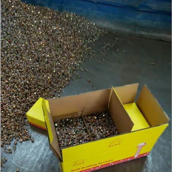 Китайский завод оцинкованный самосверлильный винт из углеродистой стали с резиновой шайбой