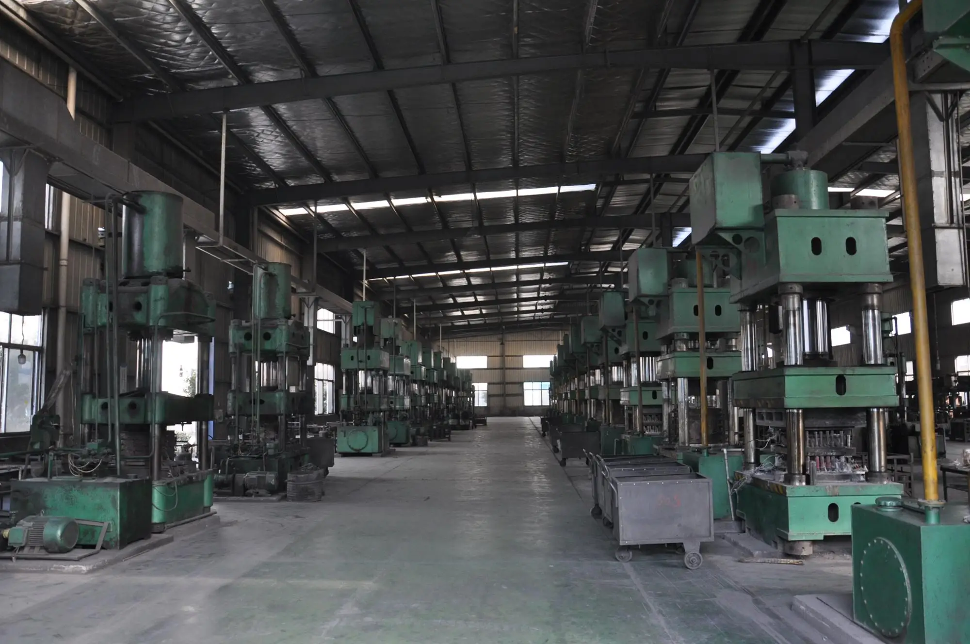 
China good supplier of brake spare part 3502XN-105 brake lining for trucks 