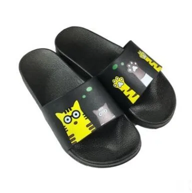 2018 new summer cartoon drawing cat pattern for men and women leisure PVC slippers