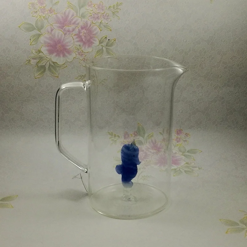 2021 New Released Creative Glass Jar/Giant Boro Glass Jar/2L Glass Jug with Figurine Seahorse Inside for Kitchen Glassware