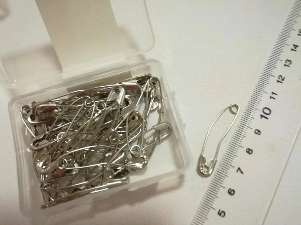 Curved Safety Pins Quilting Basting Pins with Plastic Cases