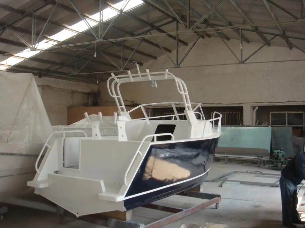 high quality 5.8m marine aluminum welded cuddy cabin hard top fishing boat for sale