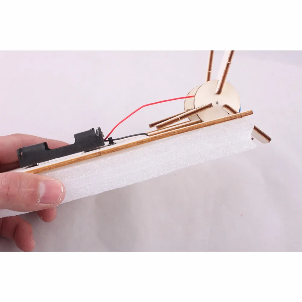 2022Diy wooden toys educational,Battery Operated Toy Boat