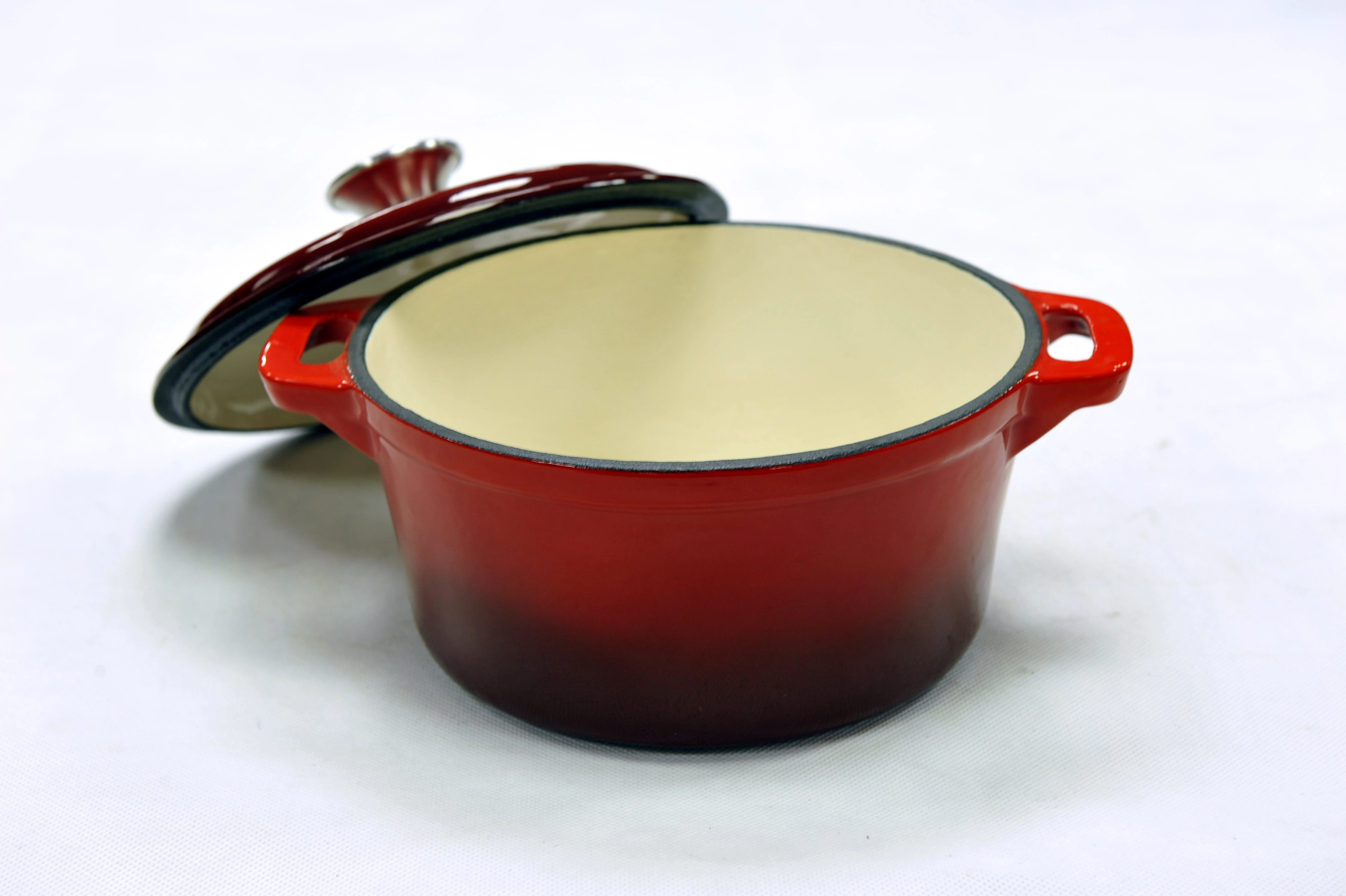 
OEM red color enamel kitchen casserole cast iron frying pan/grill pan/dutch oven with stainless steel knob cookware set 