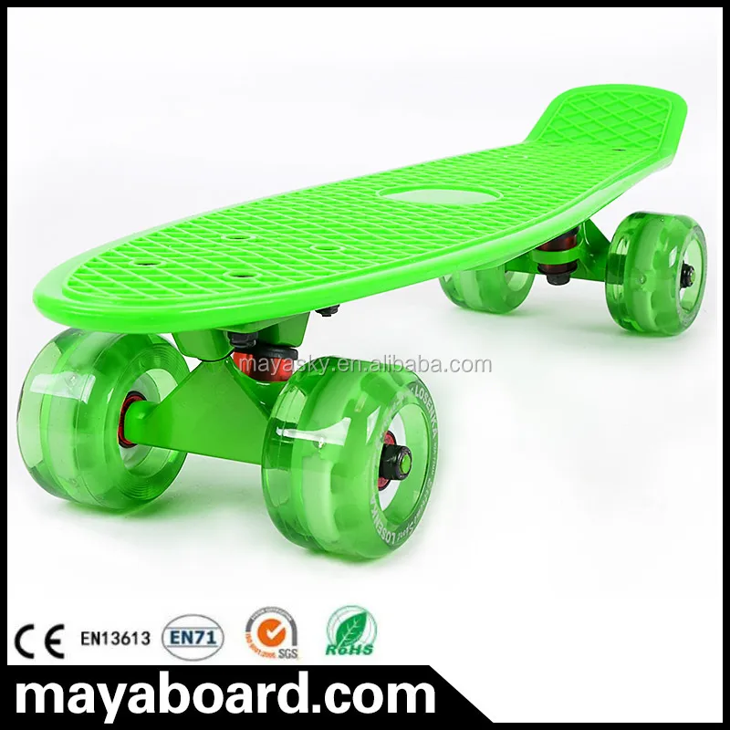 Старая школа скейтборда палубы земля серфинга пластиковые скейтборд